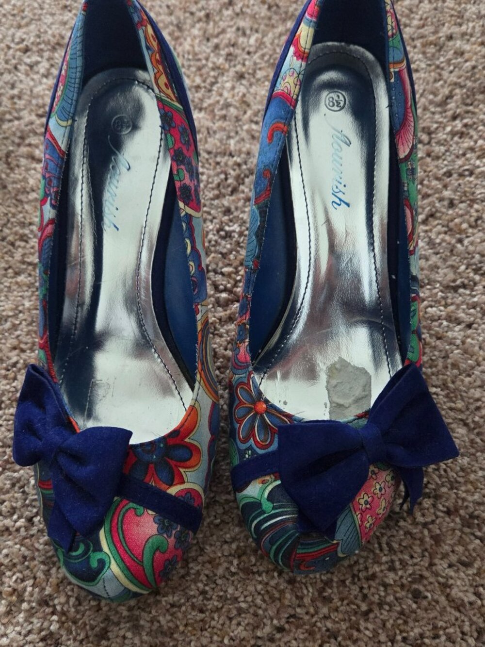 very cute heels. 3 inches.